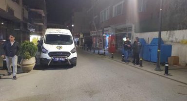 Alkollü iki grup arasında bıçaklı, tabancalı 'yan bakma' kavga: 4 yaralı