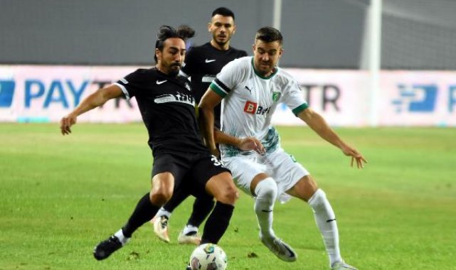 Altay'da kaptan kulübede