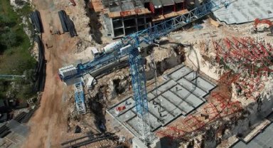 Altınözü'nde deprem konutları inşaatı ikinci kata yükseldi