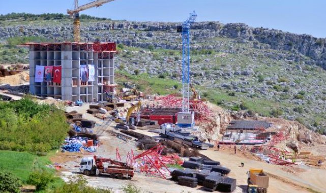 Altınözü'ndeki 364 deprem konutunun inşası eylülde tamamlanacak