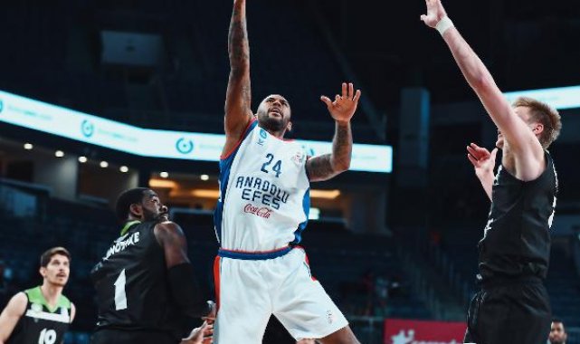 Anadolu Efes - Manisa BBSK: 78-69
