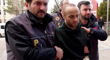 Anne katili: Gizemli bir iç ses anne ve babamı öldürmemi söyledi