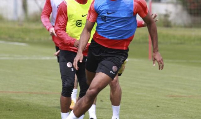 Antalyaspor, Karagümrük'e tam kadro hazırlanıyor