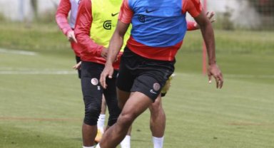Antalyaspor, Karagümrük'e tam kadro hazırlanıyor