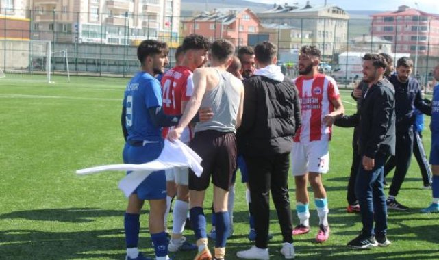 Ardahan'daki play-out maçında ortalık karıştı, karşılaşma tatil edildi
