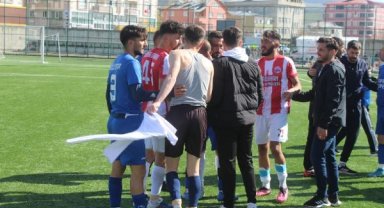 Ardahan'daki play-out maçında ortalık karıştı, karşılaşma tatil edildi