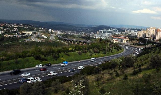 Arife gününde TEM'in Kocaeli ve Bolu geçişlerinde ulaşım rahat