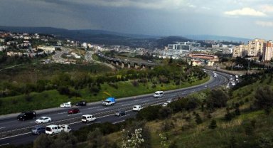Arife gününde TEM'in Kocaeli ve Bolu geçişlerinde ulaşım rahat
