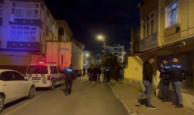 Arnavutköy'de alacak verecek tartışmasında silahlar kullanıldı: 1 yaralı