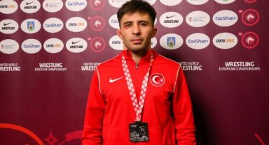 Avrupa Güreş Şampiyonası'nda bir gümüş bir bronz madalya