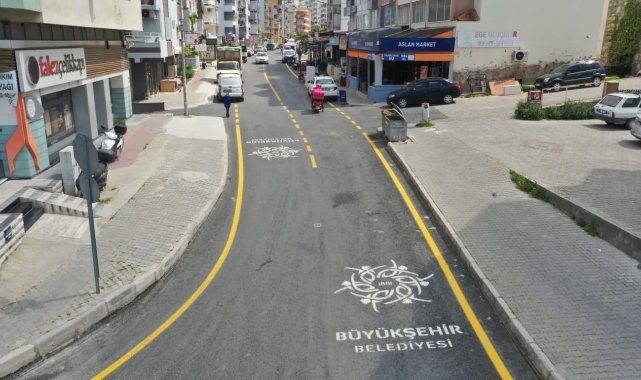 Aydın Büyükşehir Belediyesi Kuşadası'nın İkiçeşmelik Caddesi'ni baştan sona yeniledi