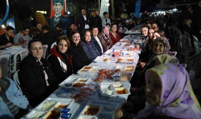 Aydın Büyükşehir'in iftar programları devam ediyor