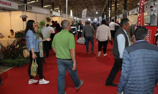 Aydın Tarım Fuarı kapılarını ziyaretçilerine açtı