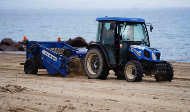 Ayvalık'ta plajlar sezona hazırlanıyor