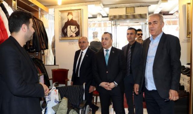 Azerbaycan heyeti, Van'da Zeve Şehitliği'ni ziyaret etti
