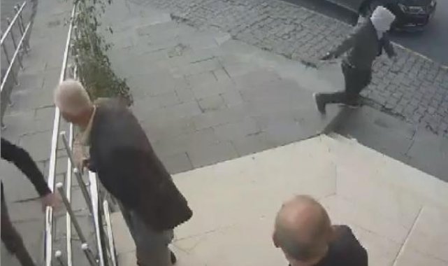 Bağcılar'da 2 kişinin yaralandığı silahlı saldırı kamerada