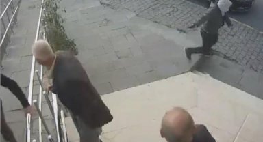 Bağcılar'da 2 kişinin yaralandığı silahlı saldırı kamerada