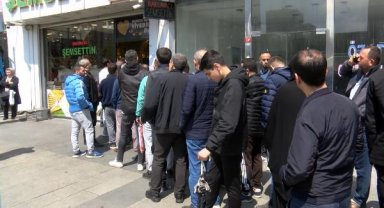 Bahçelievler'de bayram öncesi ucuz baklava kuyruğu
