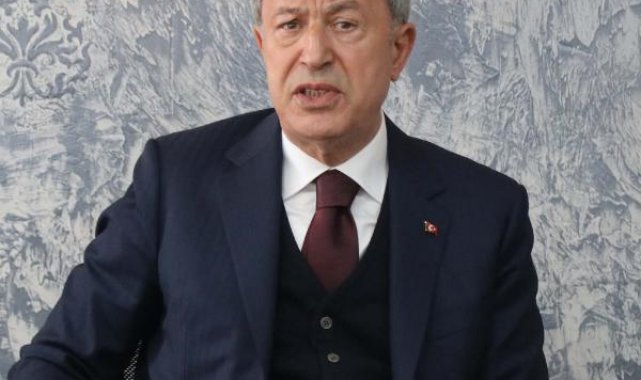 Bakan Akar: Mehmetçiğin nefesi teröristlerin ensesinde