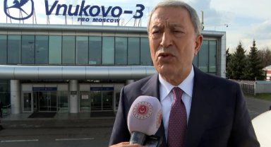 Bakan Akar: Suriyelilerin saygın şekilde dönmeleri amacımızı paylaştık
