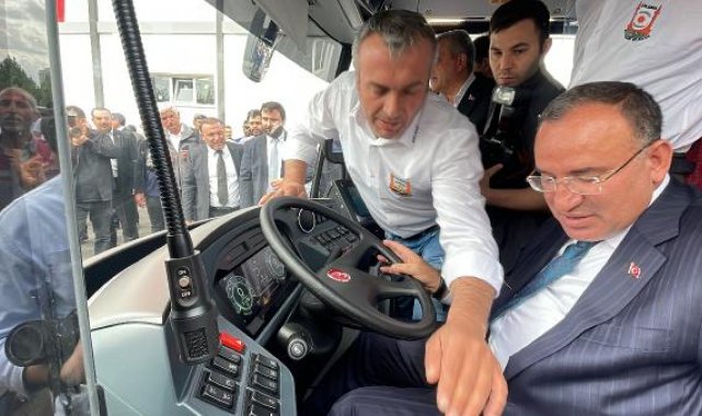 Bakan Bozdağ: Türkiye'nin geleceğini terör örgütleri tayin edemez