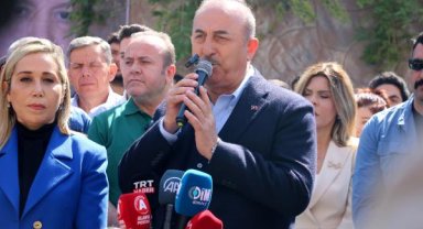 Bakan Çavuşoğlu: Bayramda depremzedeleri yalnız bırakmamak gerekiyor