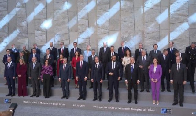 Bakan Çavuşoğlu, İngiliz mevkidaşıyla görüştü