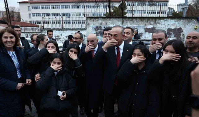 Bakan Çavuşoğlu'nun katılımıyla hem iftar hem gençlik buluşması