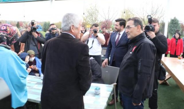 Bakan Dönmez'den Eskişehir'de bayram ziyaretleri