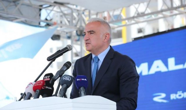 Bakan Ersoy: Devlet ve millet olarak birbirimize tutunup, ayakta kaldık