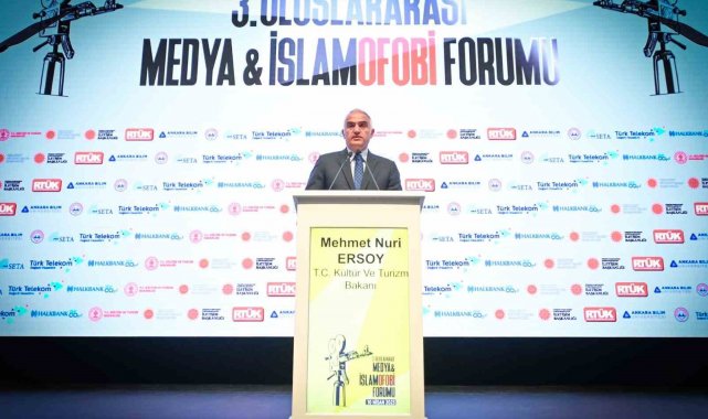 Bakan Ersoy: "Kimsenin inancımıza hakaret etmesine izin vermeyiz"