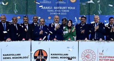 Bakan Karaismailoğlu: Uyanık olmalıyız, önemli bir seçime gidiyoruz