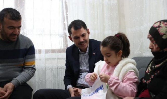 Bakan Kurum'dan Ankara'daki depremzede ailelere ziyaret