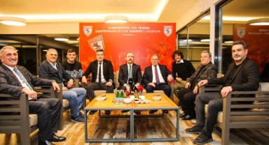 Bakan Muş: Samsunspor'un Süper Lig'e çıkması bizi sevince boğdu