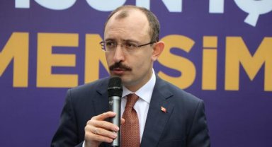 Bakan Muş: Türkiye'ye giydirilmek istenen bu deli gömleğini yırtıp atacağız