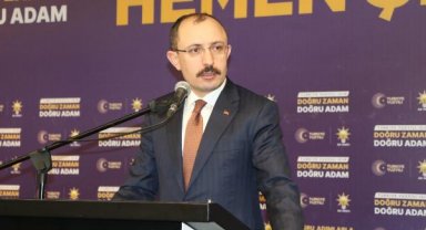 Bakan Muş: Türkiye'ye giydirilmek istenen bu deli gömleğini yırtıp atacağız