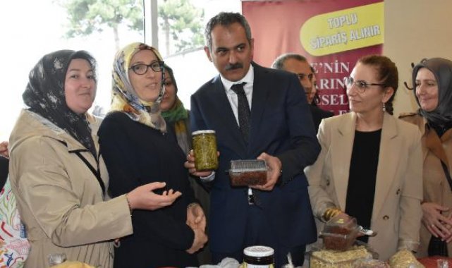 Bakan Özer: Her kadın kooperatifimize en az bir usta öğretici alacağız