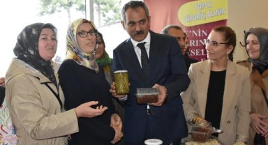 Bakan Özer: Her kadın kooperatifimize en az bir usta öğretici alacağız
