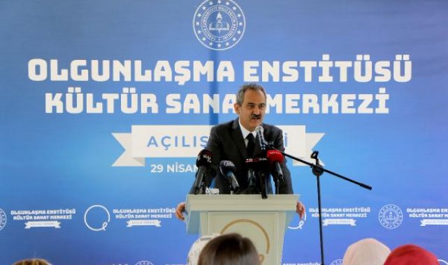 Bakan Özer: Türkiye son 20 yılda eğitimde devrimsel bir dönüşüme tanıklık etti
