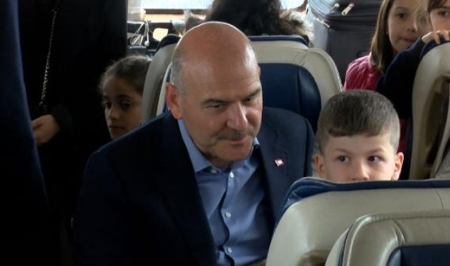 Bakan Soylu çocuklarla boğaz turu yaptı
