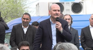 Bakan Soylu: Terör kıyafetini giymiş birisini daha milletvekili adayı yapmışlar