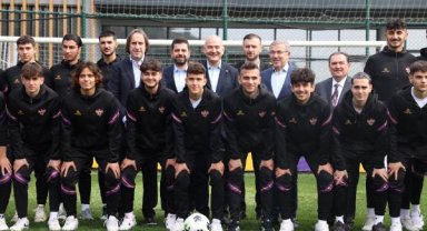 Bakan Soylu'dan Eyüpspor'a ziyaret