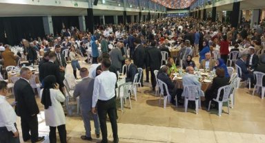 Bakan Varank: Bizim gündemimizin bir numaralı maddesi depremzede kardeşlerimiz