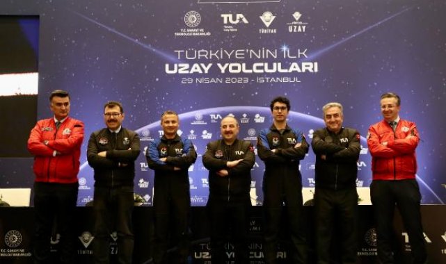 Bakan Varank Türkiye'nin ilk uzay yolcularıyla bir araya geldi