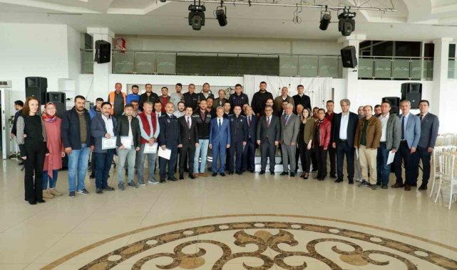 Başkan Akkaya belediye personeliyle bayramlaştı