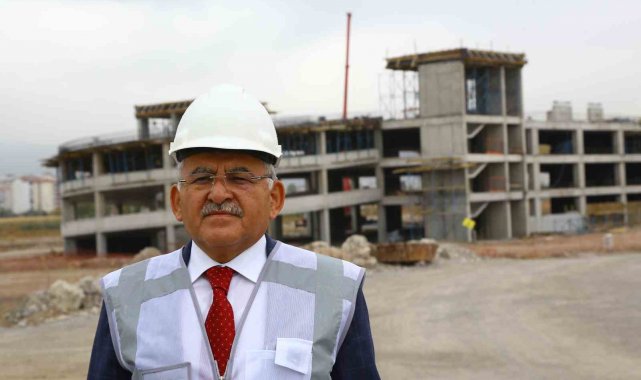 Başkan Büyükkılıç: "Bu güzel şehri bu noktaya getiren işçi kardeşlerimizdir"