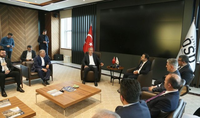 Başkan Büyükkılıç Ve Bakan Akar iş dünyası temsilcileri ile buluştu