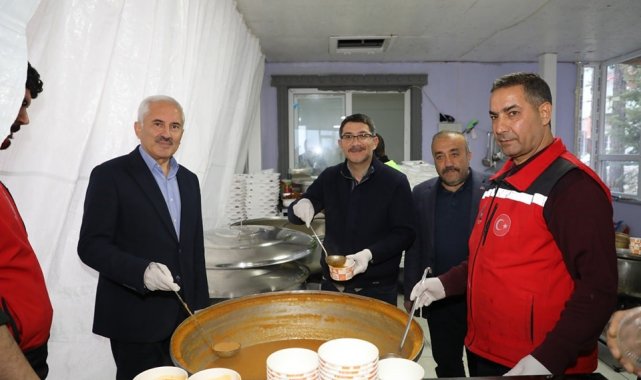 Başkan Çelik deprem bölgesindeki iftarda şehit aileleri ve gazileri ağırladı