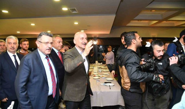 Başkan Genç gençlerle sahurda bir araya geldi