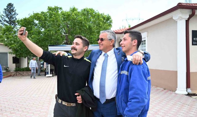 Başkan Topaloğlu belediye personeli ile bayramlaştı